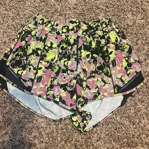 Lululemon hotty hots